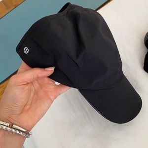 Lululemon fast and free run hat